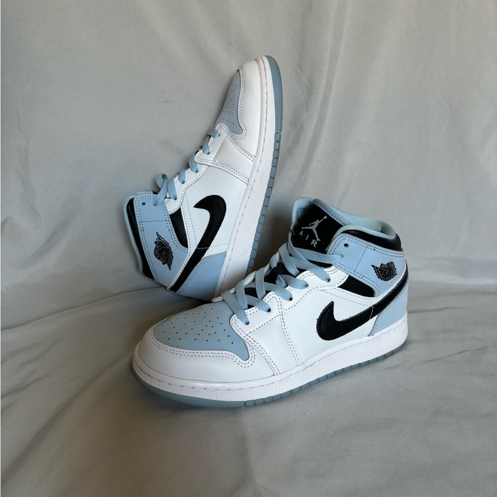 Jordan mids